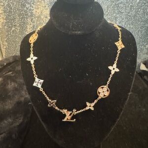 LV-Inspired  Rose Gold Tone Monogram Station Necklace -rose Gold